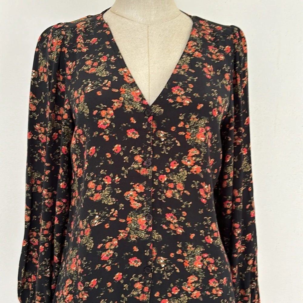 Something Navy Top - Picture 3 of 7